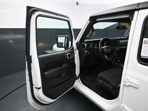 Used 2023 Jeep Wrangler Sport S image 12