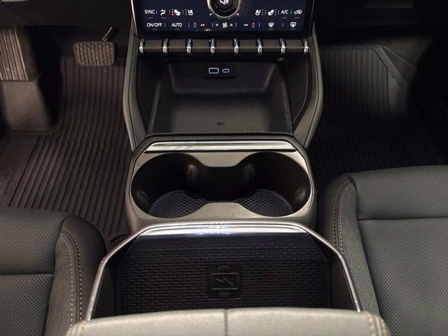 Used 2026 GMC Terrain AT4 w/ Convenience Package III AWD/4WD image 19