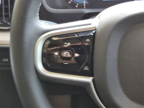 Used 2025 Volvo XC90 B6 Core w/ Protection Package image 30