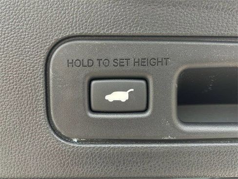 Used 2026 Acura MDX w/ Technology Package FWD image 33