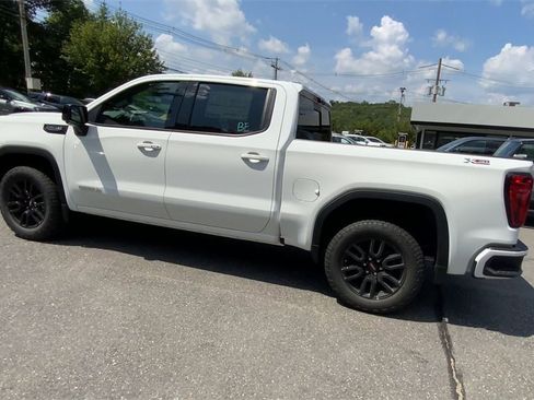 New 2025 GMC Sierra 1500 Elevation w/ Preferred Package image 7