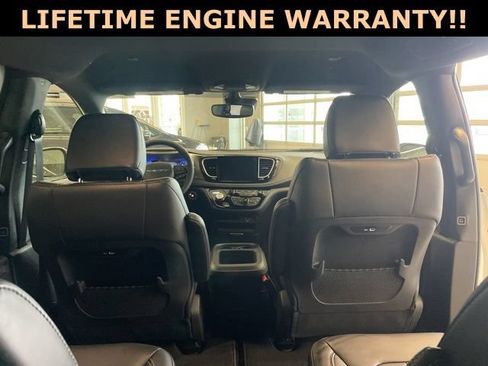 New 2026 Chrysler Pacifica Select w/ S Appearance Package AWD/4WD image 33