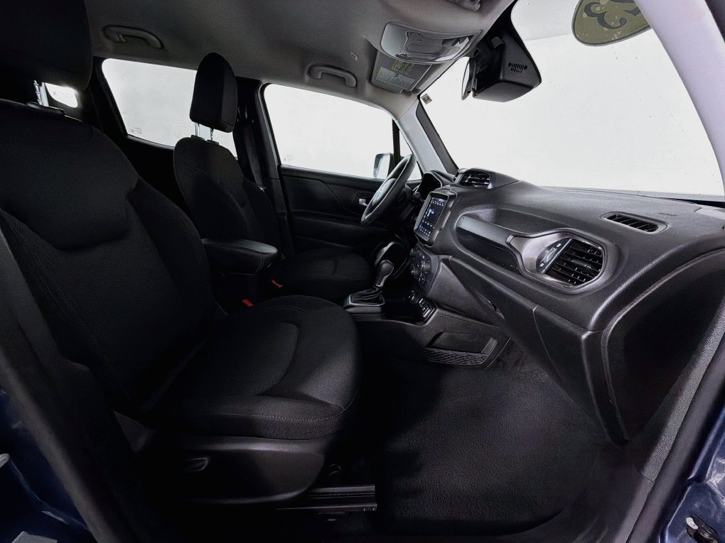 Used 2023 Jeep Renegade Latitude AWD/4WD image 27
