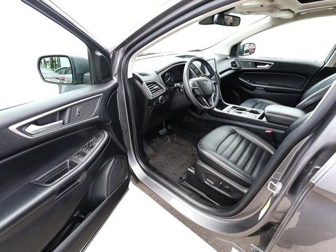 Certified 2024 Ford Edge SEL w/ Convenience Package AWD/4WD image 11