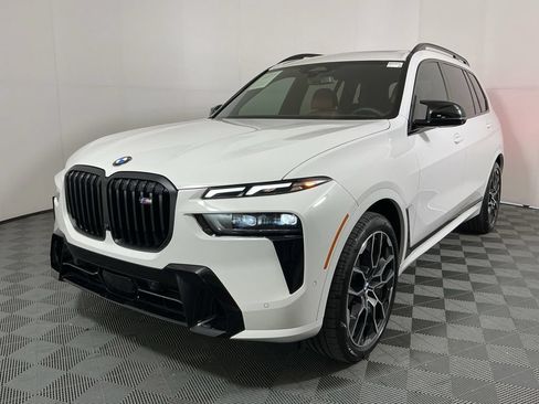 Certified 2026 BMW X7 M60i w/ Executive Package AWD/4WD image 2