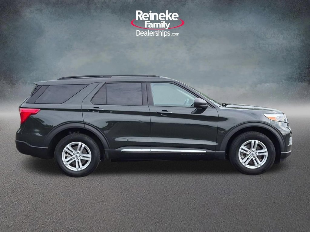 Used 2023 Ford Explorer XLT AWD/4WD image 5