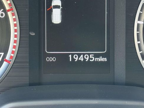 Used 2023 Lexus GX 460 Premium image 28