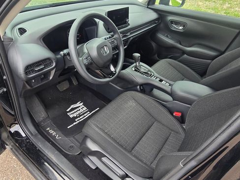 Used 2025 Honda HR-V LX image 25