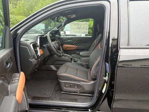 New 2026 GMC Canyon AT4 AWD/4WD image 10