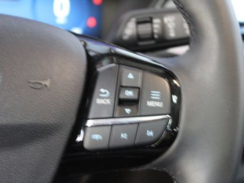 Used 2025 Ford Escape Platinum AWD/4WD image 17