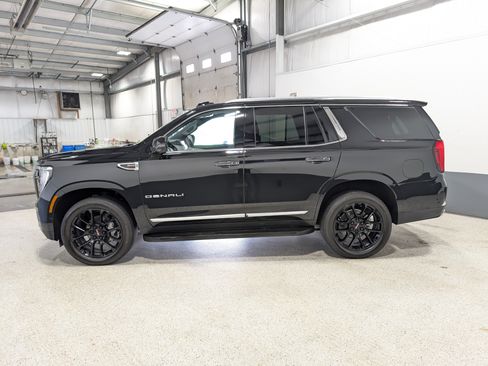 Used 2026 GMC Yukon Denali AWD/4WD image 6