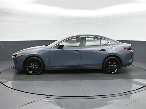 Used 2022 MAZDA MAZDA3 s image 4