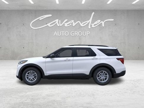 New 2026 Ford Explorer Active RWD image 4