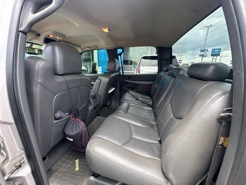 Used 2006 Chevrolet Silverado 1500 LT w/ Onstar Plus Package RWD image 8