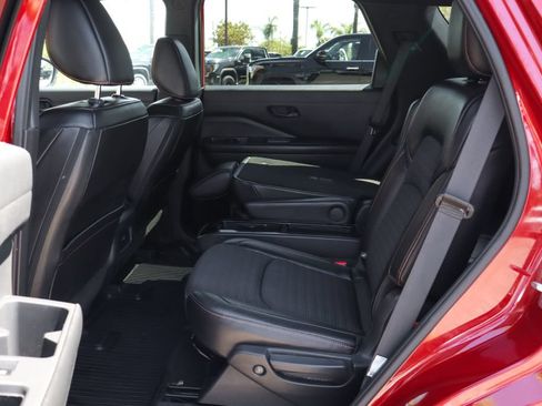 Used 2023 Nissan Pathfinder Rock Creek AWD/4WD image 37