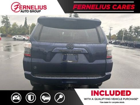 Used 2021 Toyota 4Runner SR5 AWD/4WD image 3