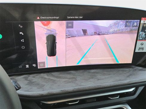 New 2025 Audi Q5 Premium image 26