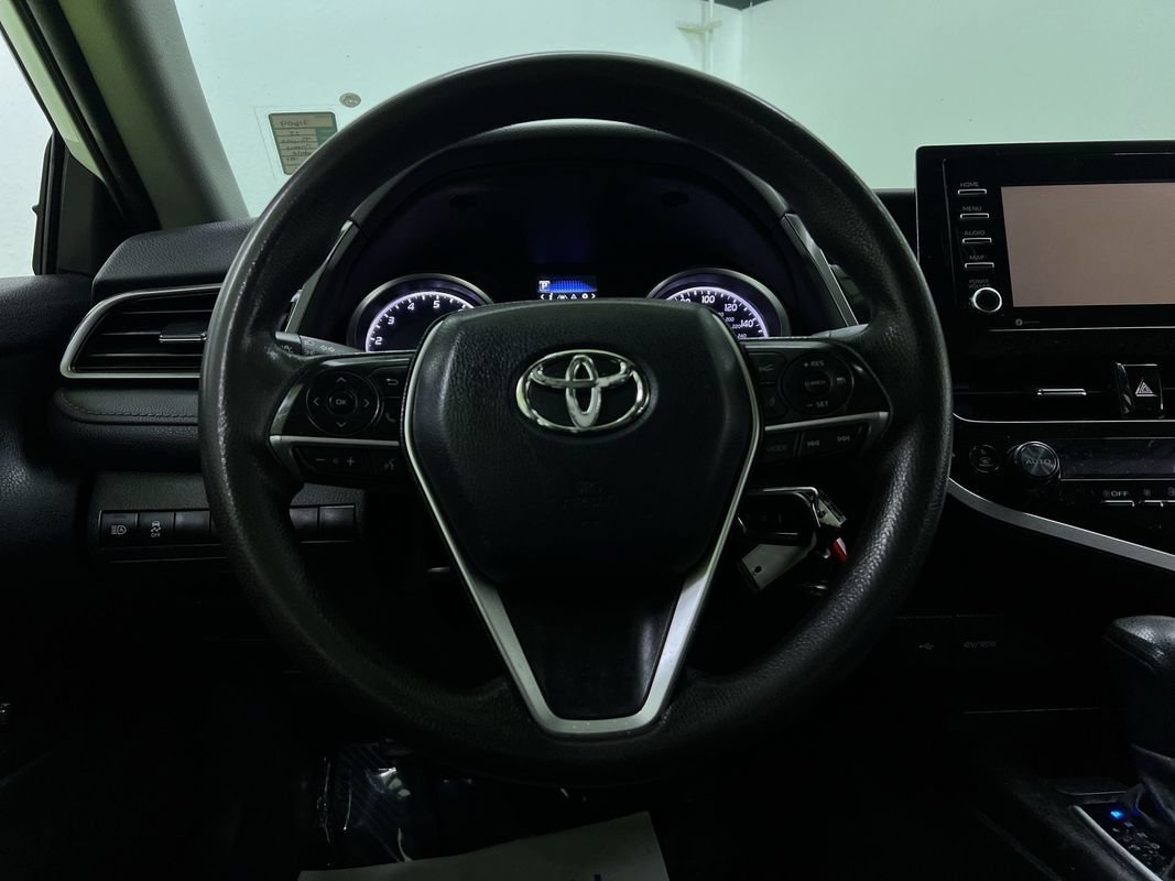 Used 2022 Toyota Camry LE FWD image 19