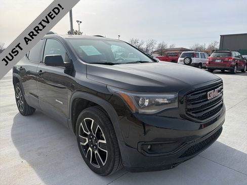 Used 2019 GMC Acadia SLT w/ Black Edition image 3