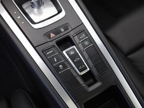 Used 2013 Porsche 911 Carrera 4 AWD/4WD image 37