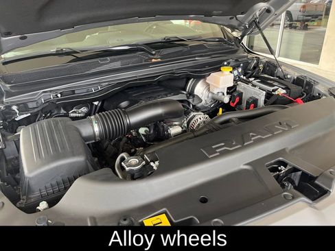 New 2022 RAM 1500 Big Horn image 12