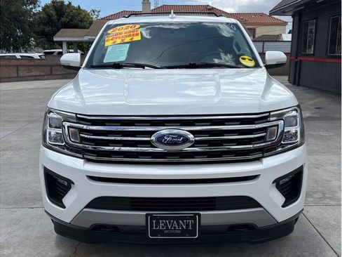 Used 2020 Ford Expedition XLT w/ Equipment Group 202A AWD/4WD image 3