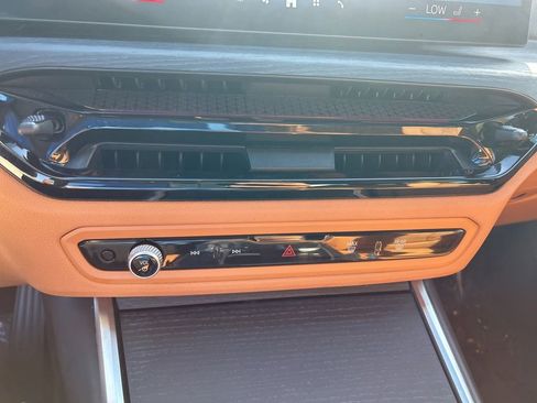 Used 2025 BMW 330i xDrive Sedan image 44