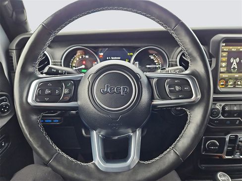 Used 2023 Jeep Wrangler Unlimited Sahara w/ Cold Weather Group image 30