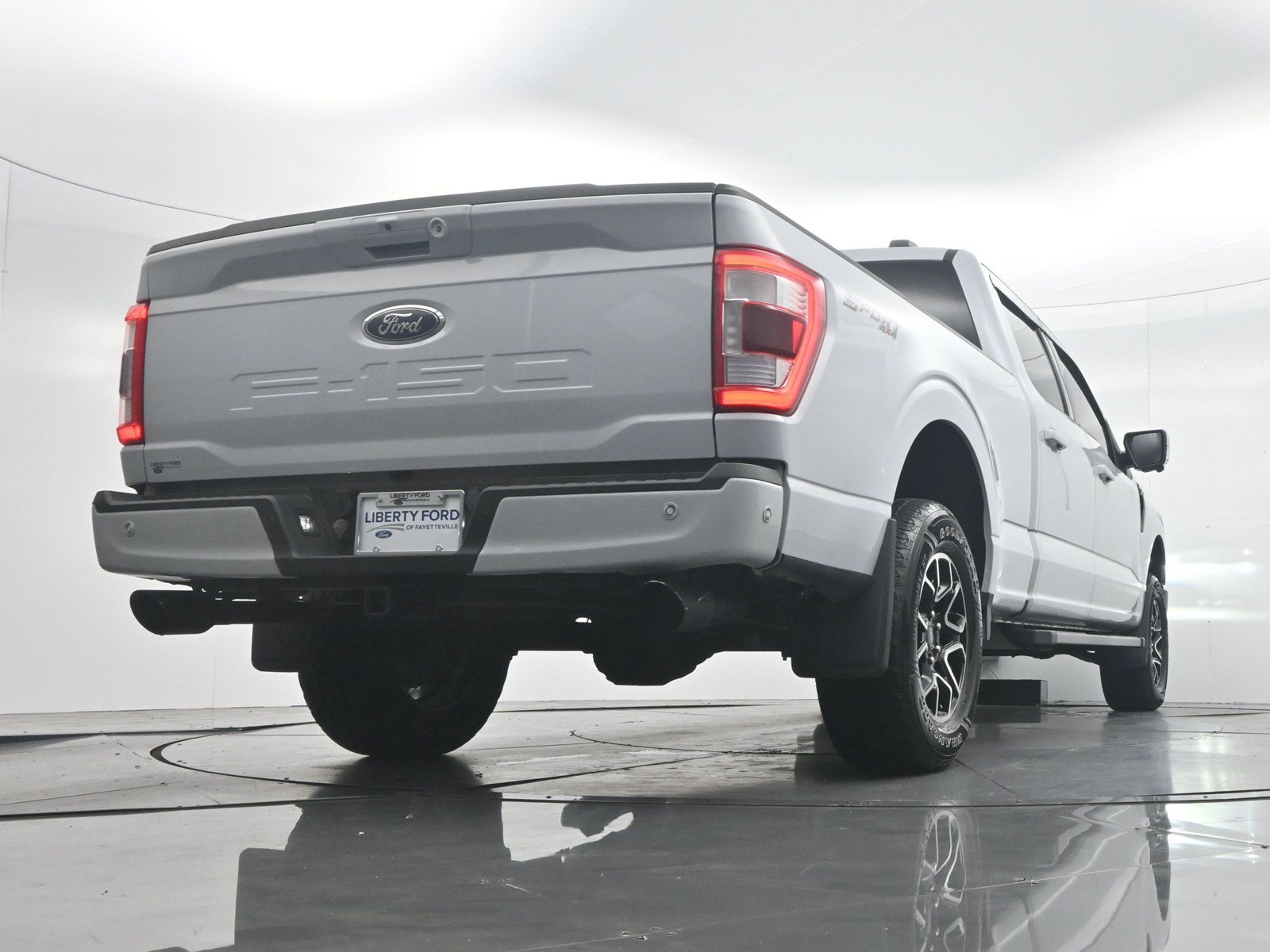 Used 2021 Ford F150 Lariat w/ Equipment Group 502A High AWD/4WD image 46