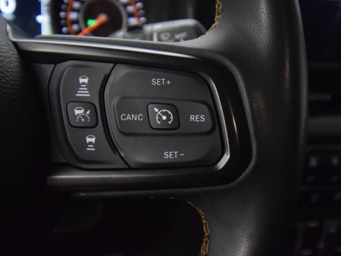 Used 2024 Jeep Wrangler Unlimited Sport AWD/4WD image 37
