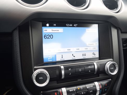 Used 2018 Ford Mustang GT Premium image 9