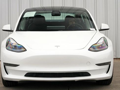 Used 2022 Tesla Model 3 image 7
