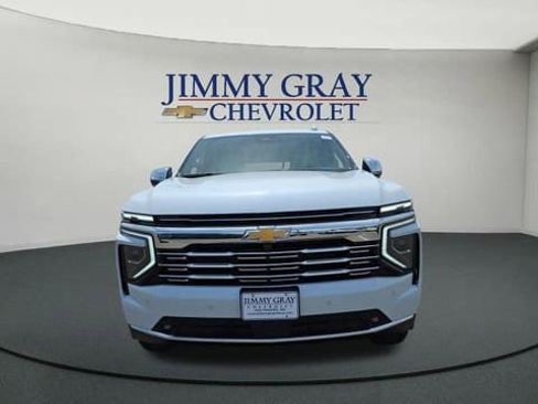 New 2026 Chevrolet Tahoe Premier w/ Sun And Tow Package AWD/4WD image 8