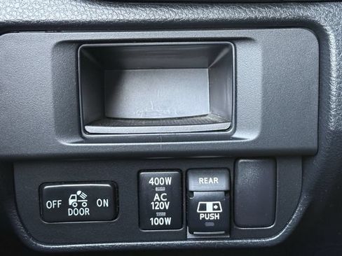 Used 2017 Toyota Tacoma TRD Sport w/ Tow Package RWD image 22