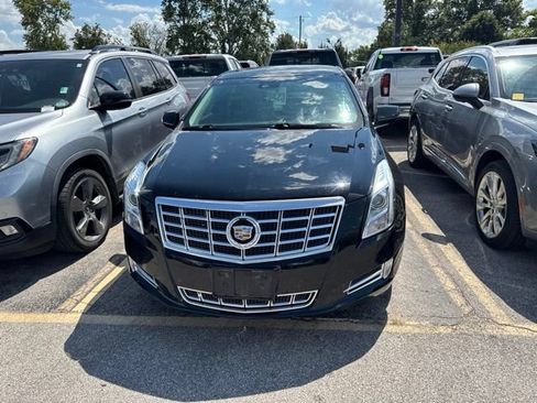Used 2013 Cadillac XTS Luxury w/ Driver Awareness Package FWD image 4