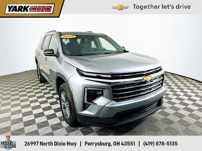 Certified 2025 Chevrolet Traverse LT