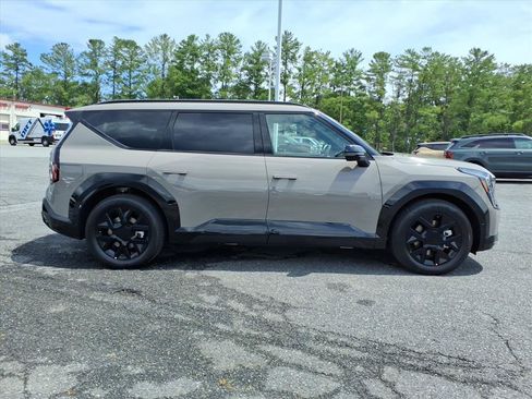 New 2026 Kia EV9 Land w/ Nightfall Edition Package AWD/4WD image 3