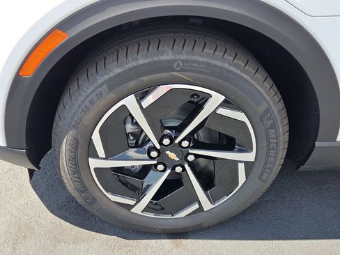New 2026 Chevrolet Equinox EV LT FWD image 4