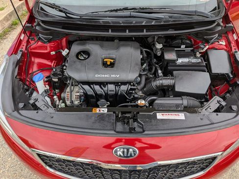 Used 2018 Kia Forte S w/ S Technology Plus Package FWD image 17
