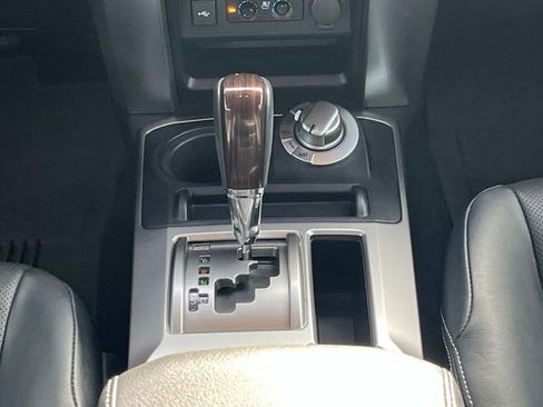 Used 2023 Toyota 4Runner Limited AWD/4WD image 18