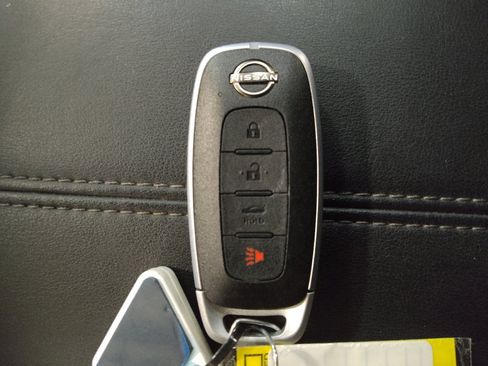 Used 2024 Nissan Sentra S FWD image 32