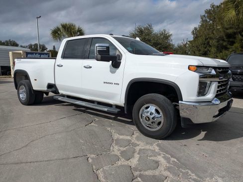 Used 2023 Chevrolet Silverado 3500 LTZ w/ LTZ Convenience Package image 2