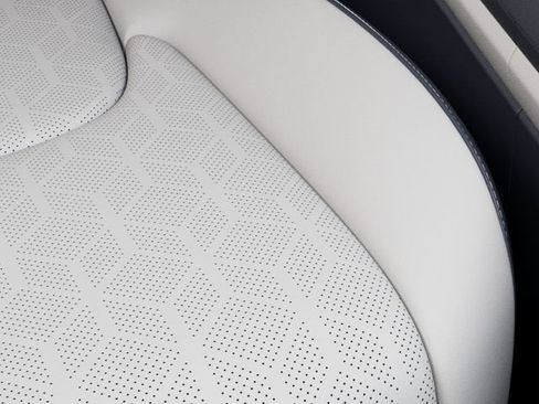 New 2026 Kia Carnival EX FWD image 24
