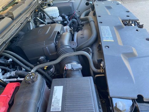 Used 2009 Chevrolet Silverado 2500 LT AWD/4WD image 40