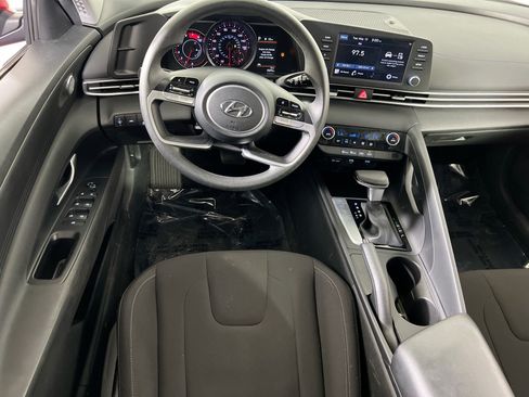 Used 2023 Hyundai Elantra SEL w/ Cargo Package FWD image 20