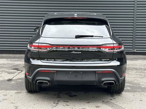 Used 2025 Porsche Macan image 29