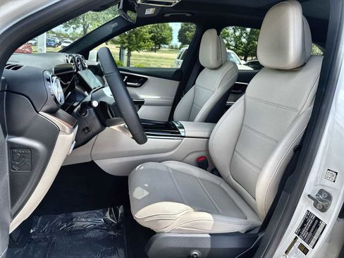 New 2026 Mercedes-Benz GLC 300 image 3