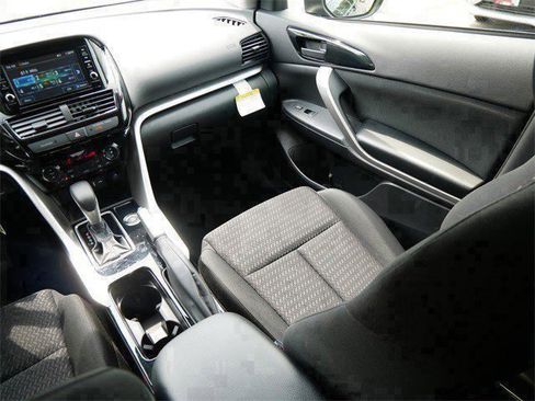 Used 2025 Mitsubishi Eclipse Cross ES image 12