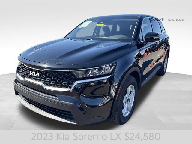 Certified 2023 Kia Sorento LX FWD image 4