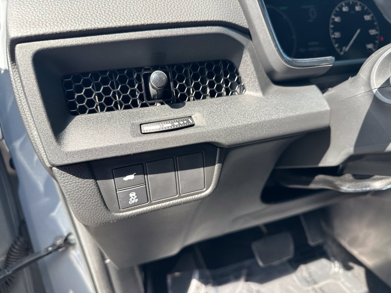 Used 2025 Honda CR-V Sport-L image 16